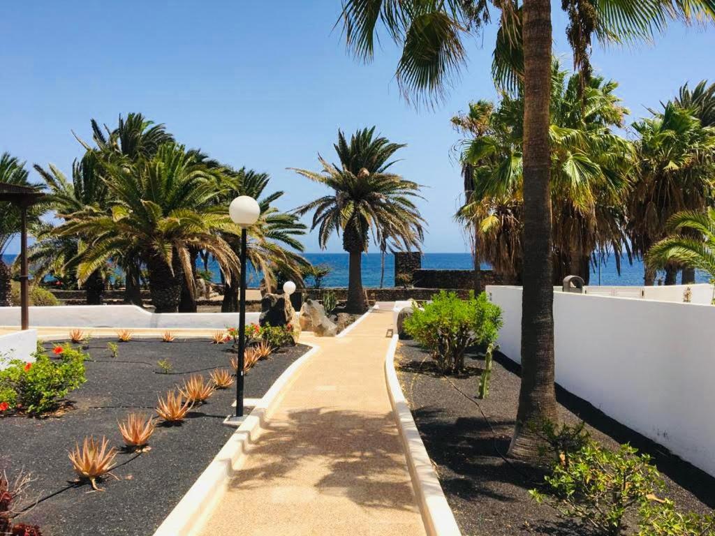 Trinity House En Playa Bastian Villa Costa Teguise Ngoại thất bức ảnh