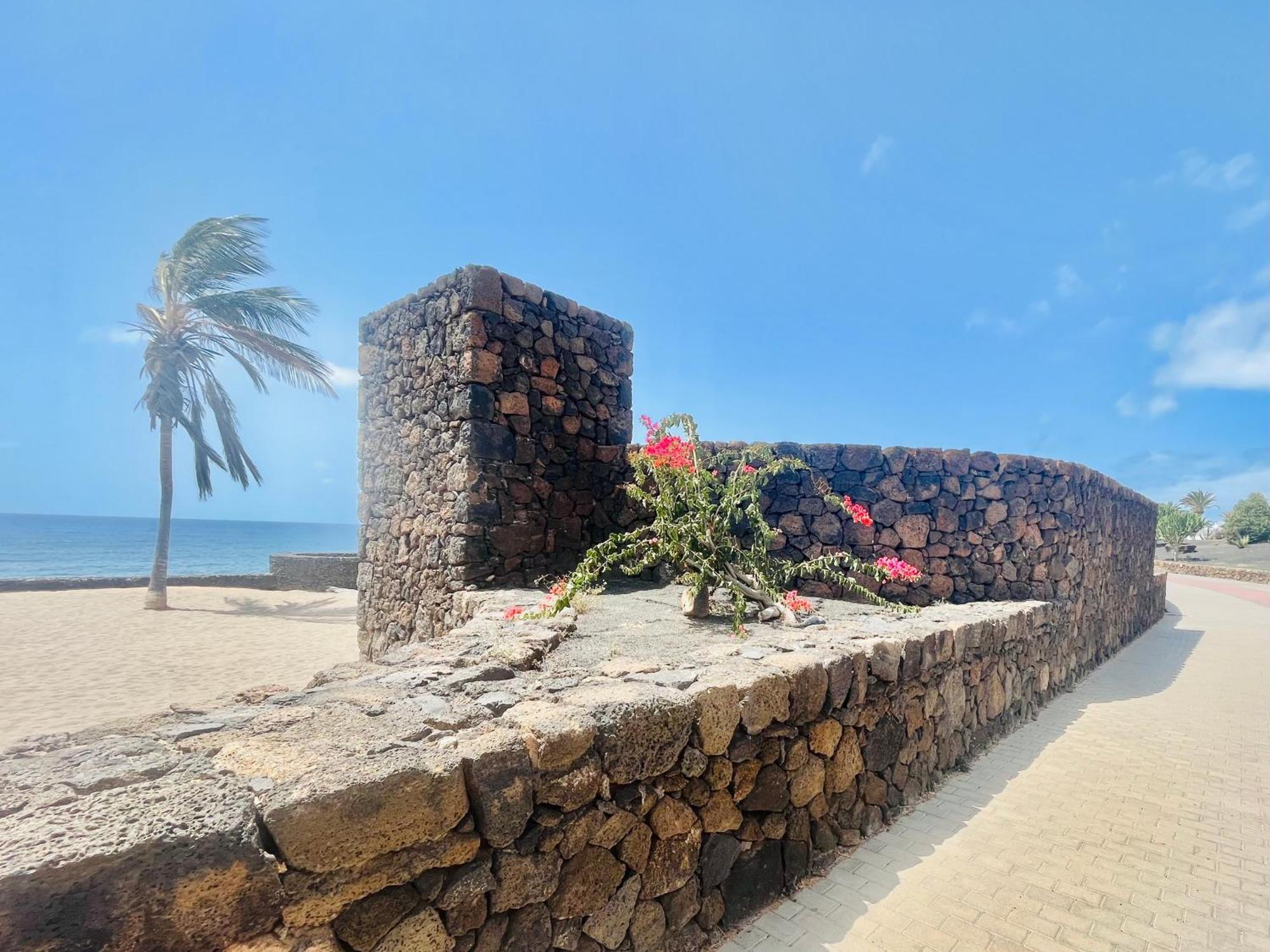 Trinity House En Playa Bastian Villa Costa Teguise Ngoại thất bức ảnh